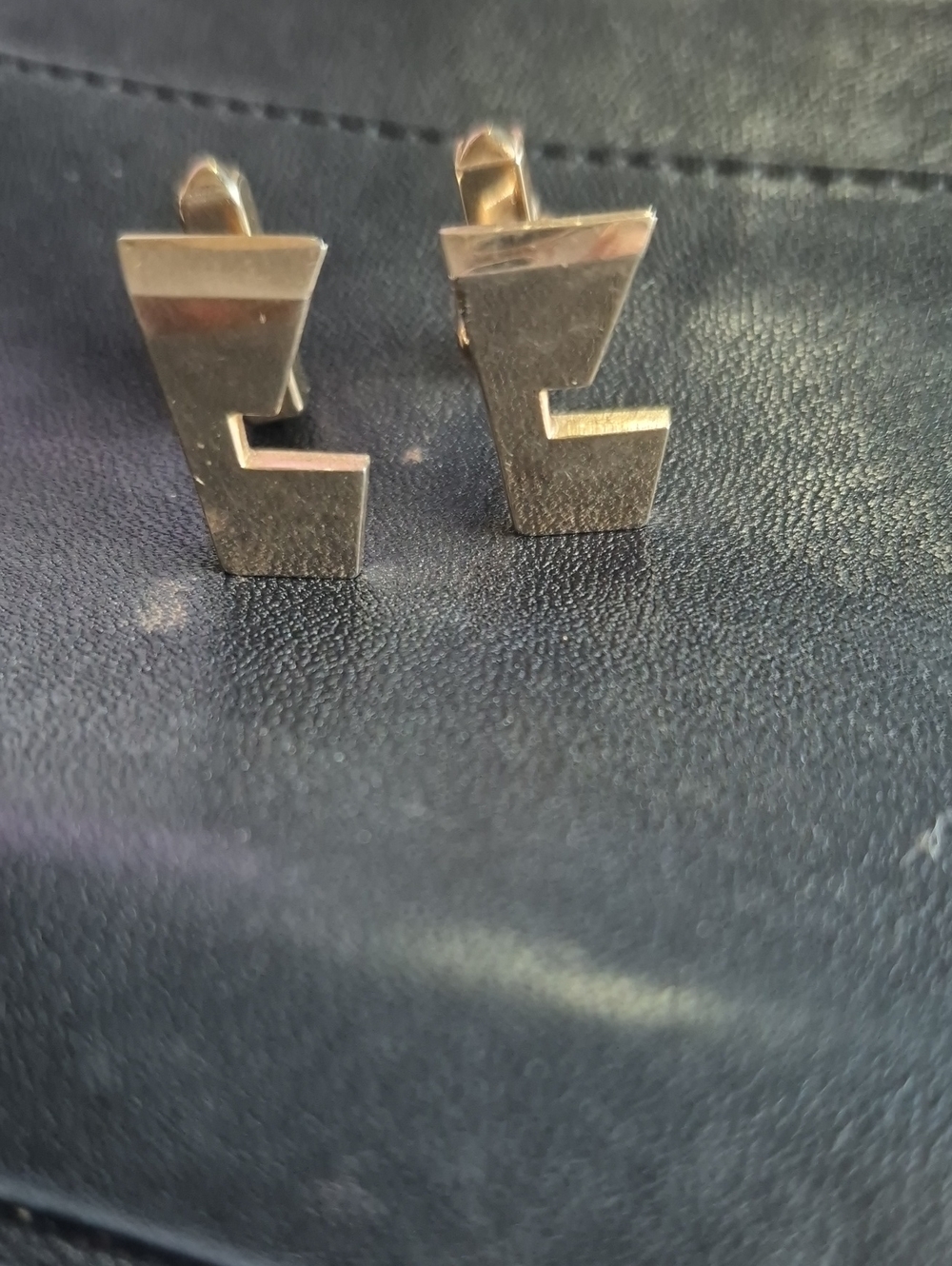 Polished Gold-Tone Geometric Men’s Cufflinks J Initial